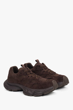 Women's dark brown sneakers by Estro – macro shot of the high-pile genuine natural velour leather.