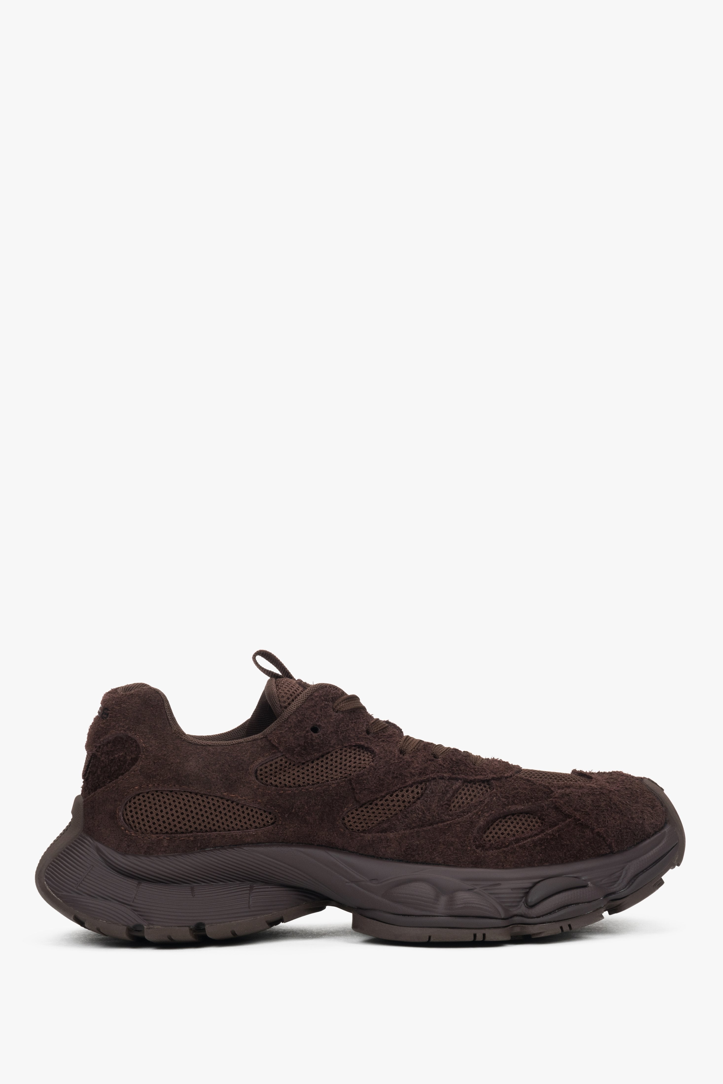 Women's dark brown velour sneakers ES8 – a stylish angled presentation highlighting their modern urban character.