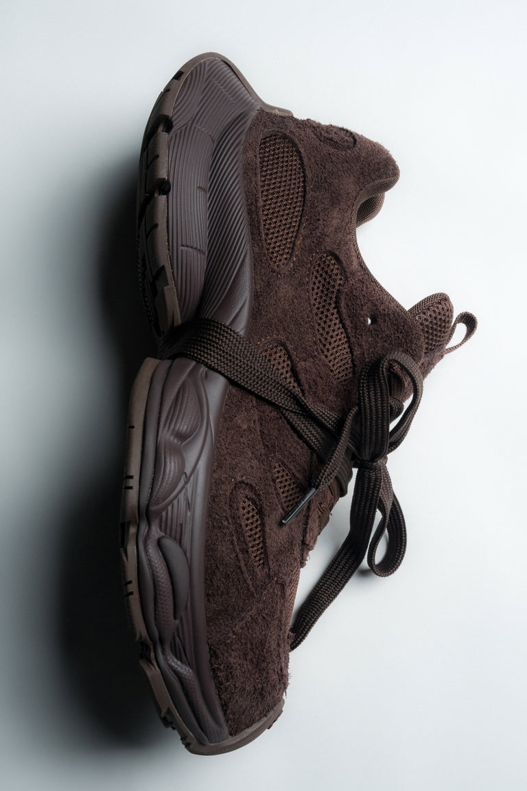 Women's dark brown sneakers ES8 – a top perspective highlighting the technical mesh lining and the soft genuine leather insole.