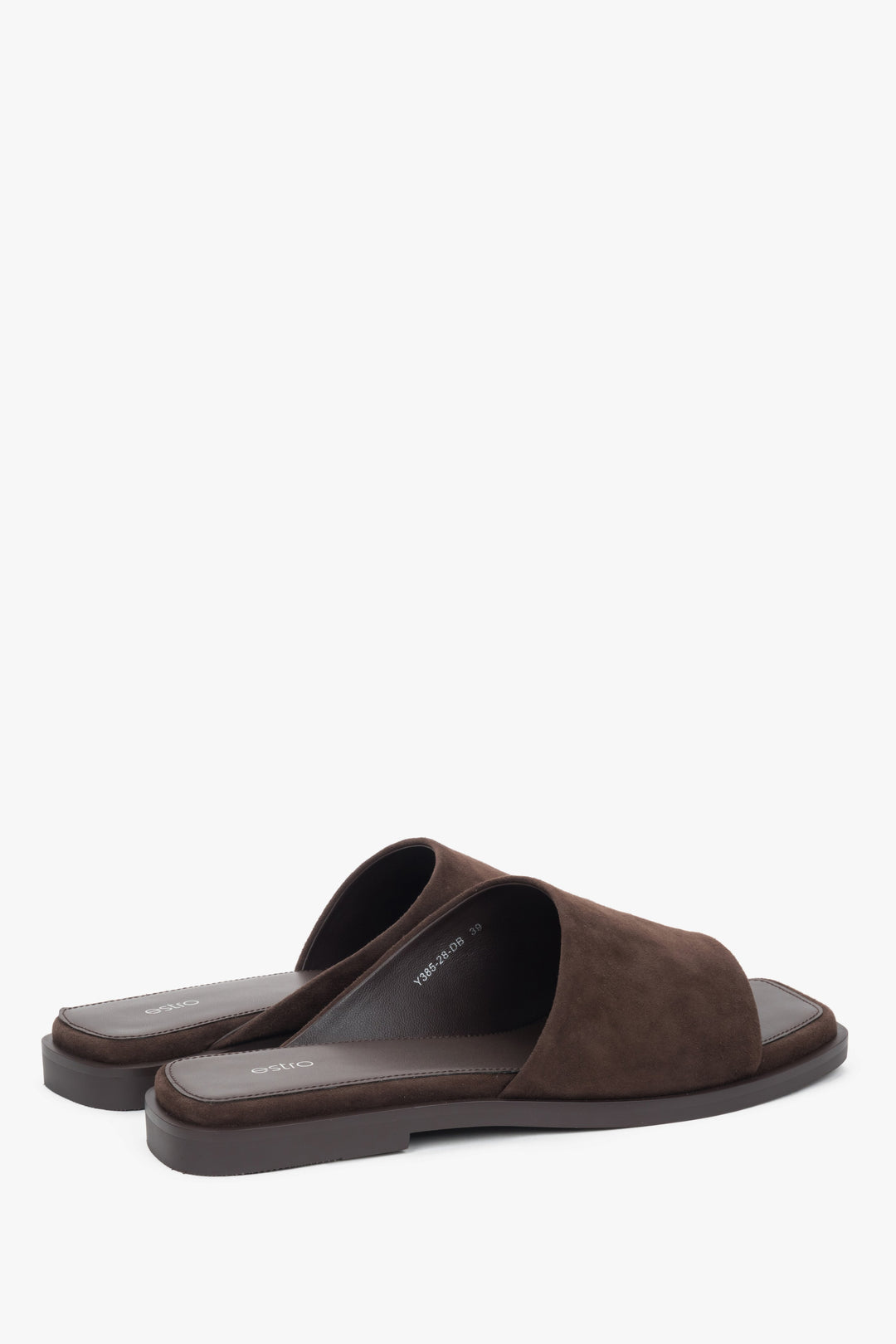 Comfortable summer slide sandals with a raised side upper detail for enhanced support, Estro.