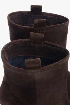 Dark brown women’s stiletto ankle boots Estro ER00118242, made of genuine velour.