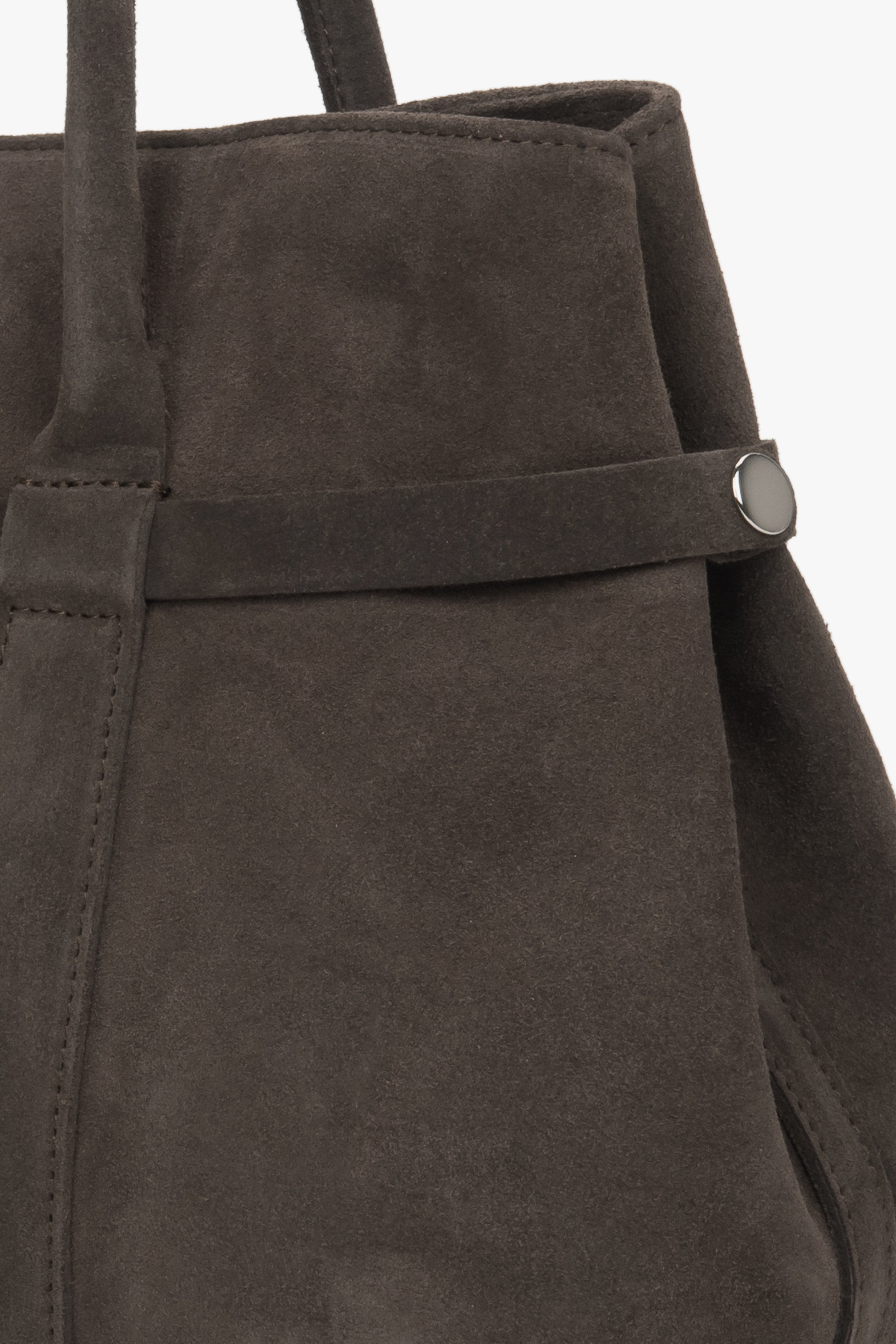 Dark brown women’s tote shoulder bag made of genuine Italian premium velour – details.