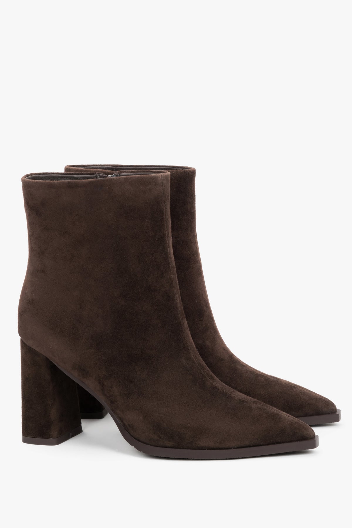 Women’s dark brown ankle boots with block heel made of genuine velour Estro.