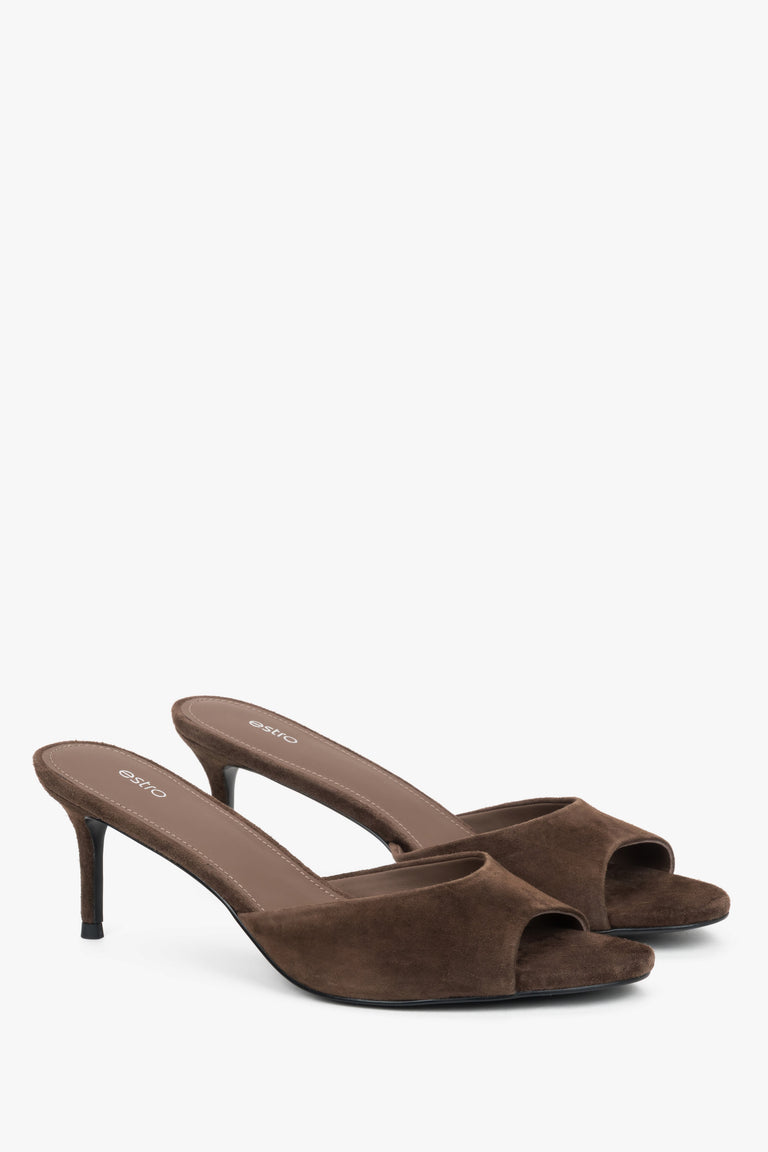 Women's dark brown heeled mules in genuine velour with open toe
