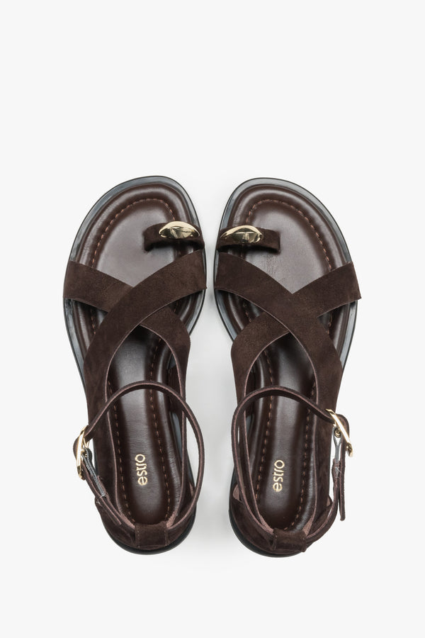 Top view of soft dark brown Estro women’s fisherman-style sandals made of natural velour.
