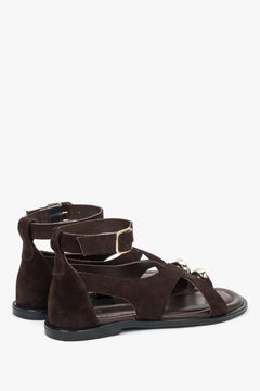 Soft dark brown women’s Estro fisherman-style sandals made of natural velour.