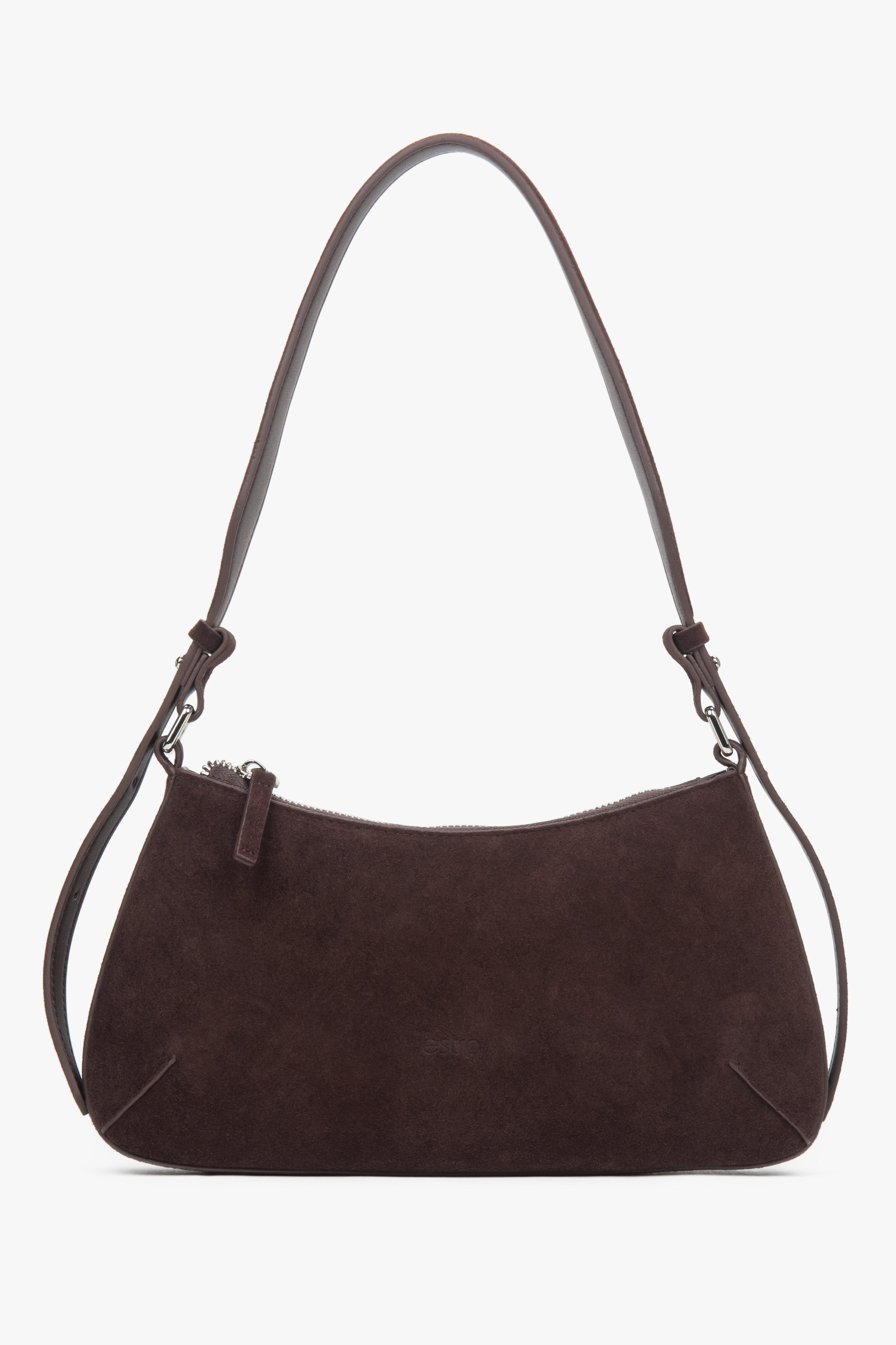 Dark brown Estro women’s shoulder bag made of velour.