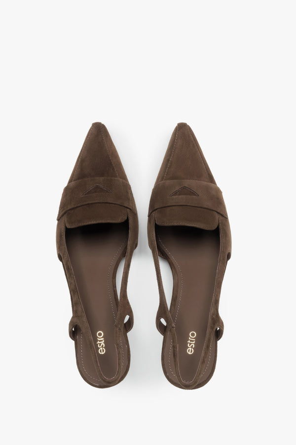 Women's slingback pumps, dark brown, made of natural velour, featuring a kitten heel, from Estro.
