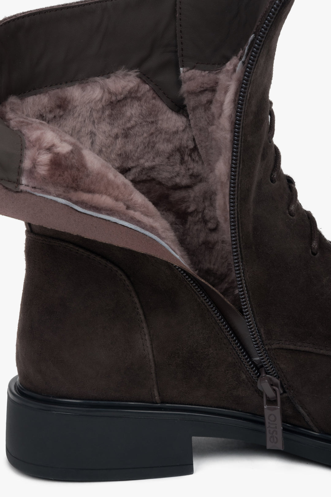 Dark brown women’s velour winter ankle boots Estro with fur lining.