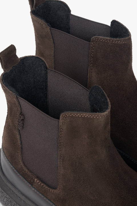 Dark brown women's winter Chelsea boots made of Italian genuine velour with fur, Estro ER00117959.