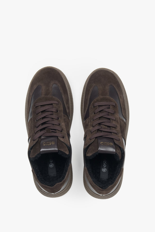 Rear view of dark brown winter sneakers by Estro.