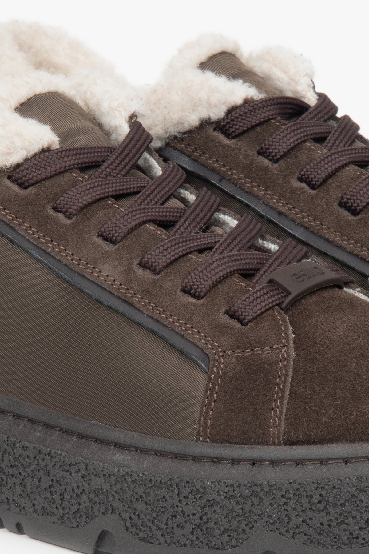 Velour sneakers in dark chocolate color by Estro.