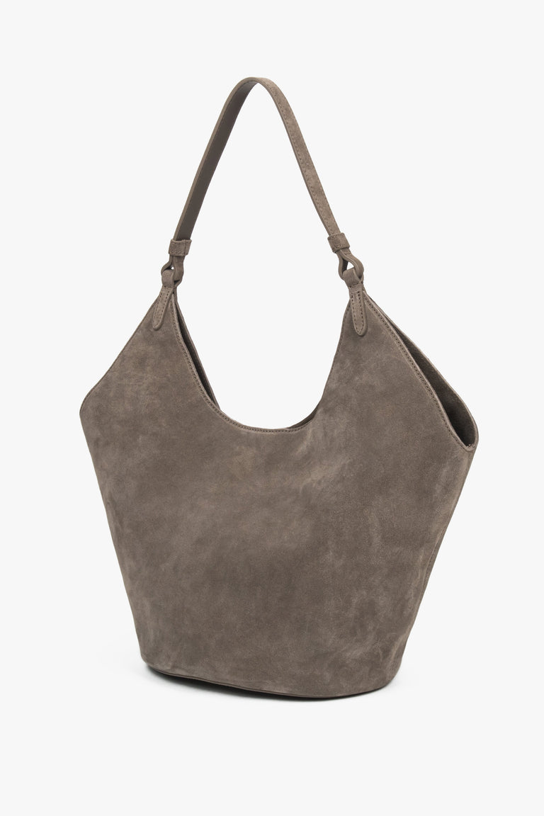 Dark grey hobo bag made from soft, premium Italian velour, featuring a relaxed silhouette and elegant magnetic closure for everyday style.