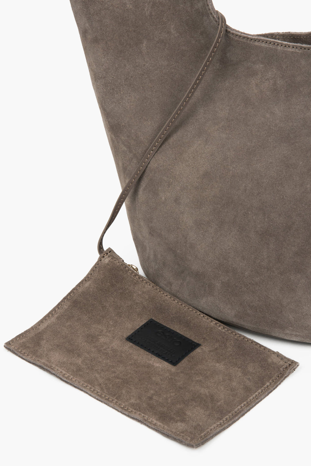 Close-up of the premium Italian velour exterior, highlighting the smooth texture, rich color, and quality stitching of the Estro hobo bag.