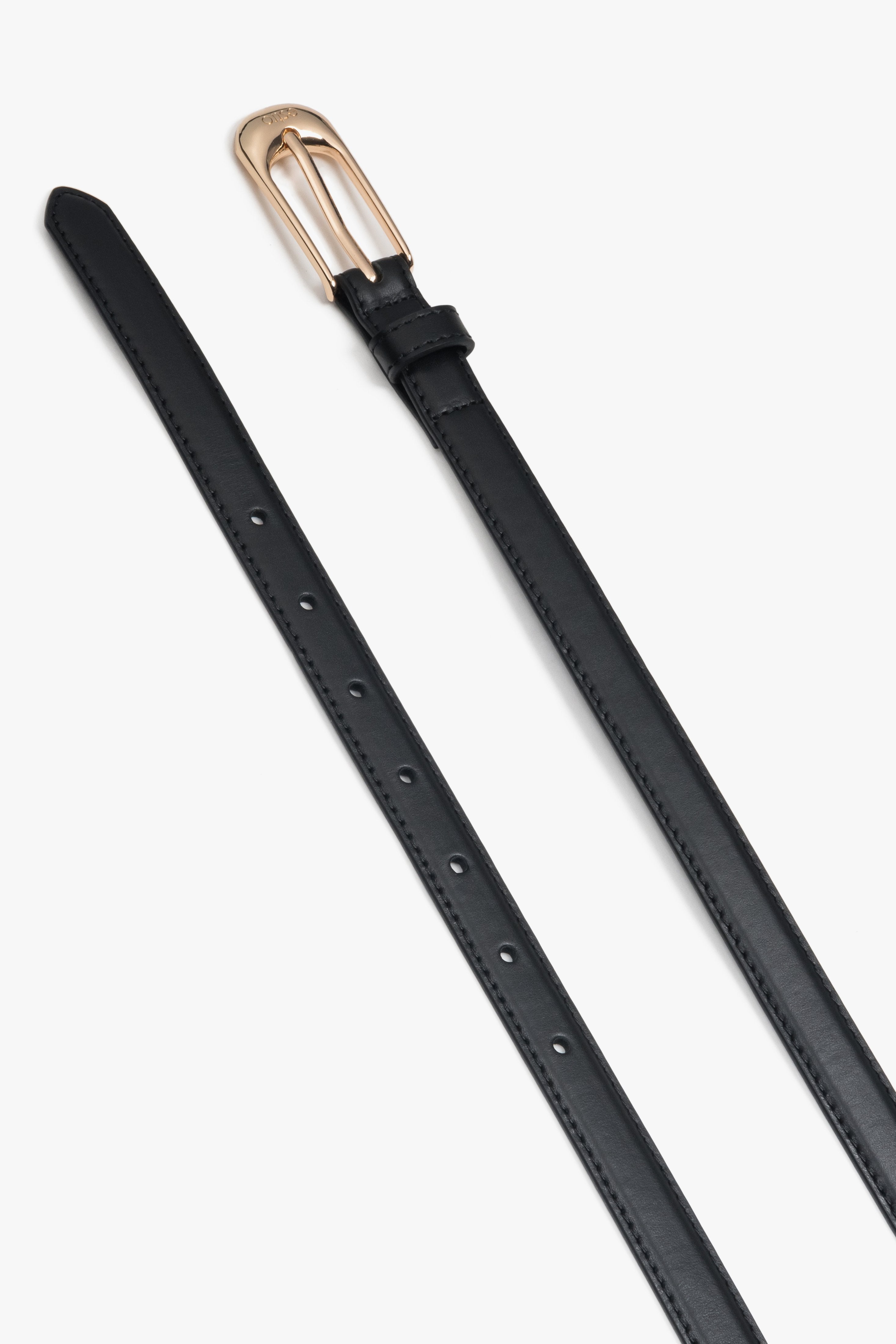 Women’s black elegant belt made of natural leather with gold-tone hardware by Estro.
