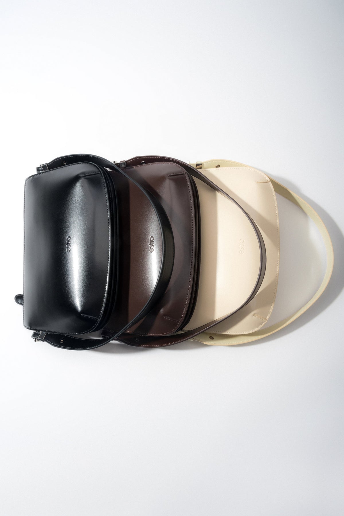 Versatile women’s genuine leather bags combining style and functionality – showcasing different colors.