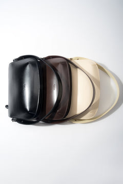 Versatile women’s genuine leather bags combining style and functionality – showcasing different colors.