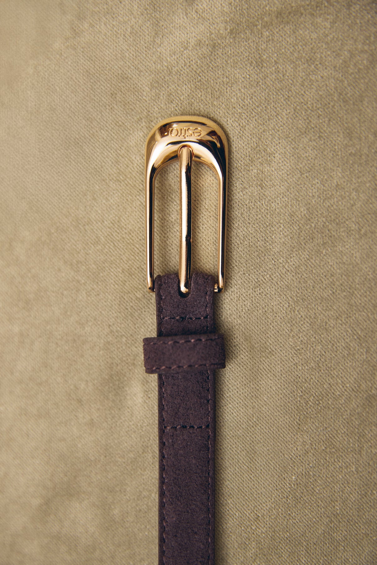 Women's Elegant Dark Brown Velour Belt with Gold-Tone Hardware Estro ER00118298.