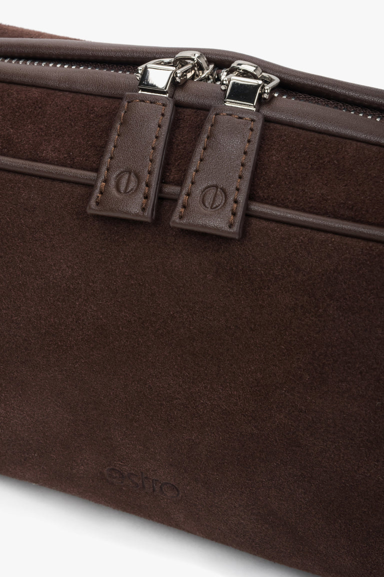 Dark brown elegant women’s shoulder bag made of genuine velour, Estro.