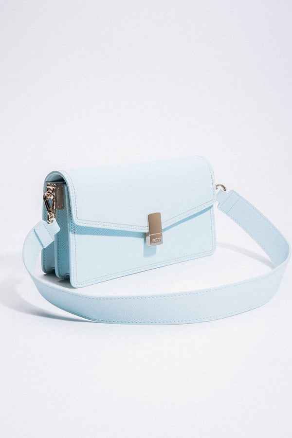 Women’s Elegant Light Blue Leather Shoulder Bag with Gold Details Estro ER00117252.