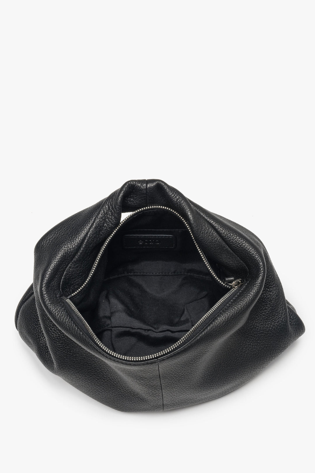 Women's flexible black half-moon bag made of genuine leather, Estro.