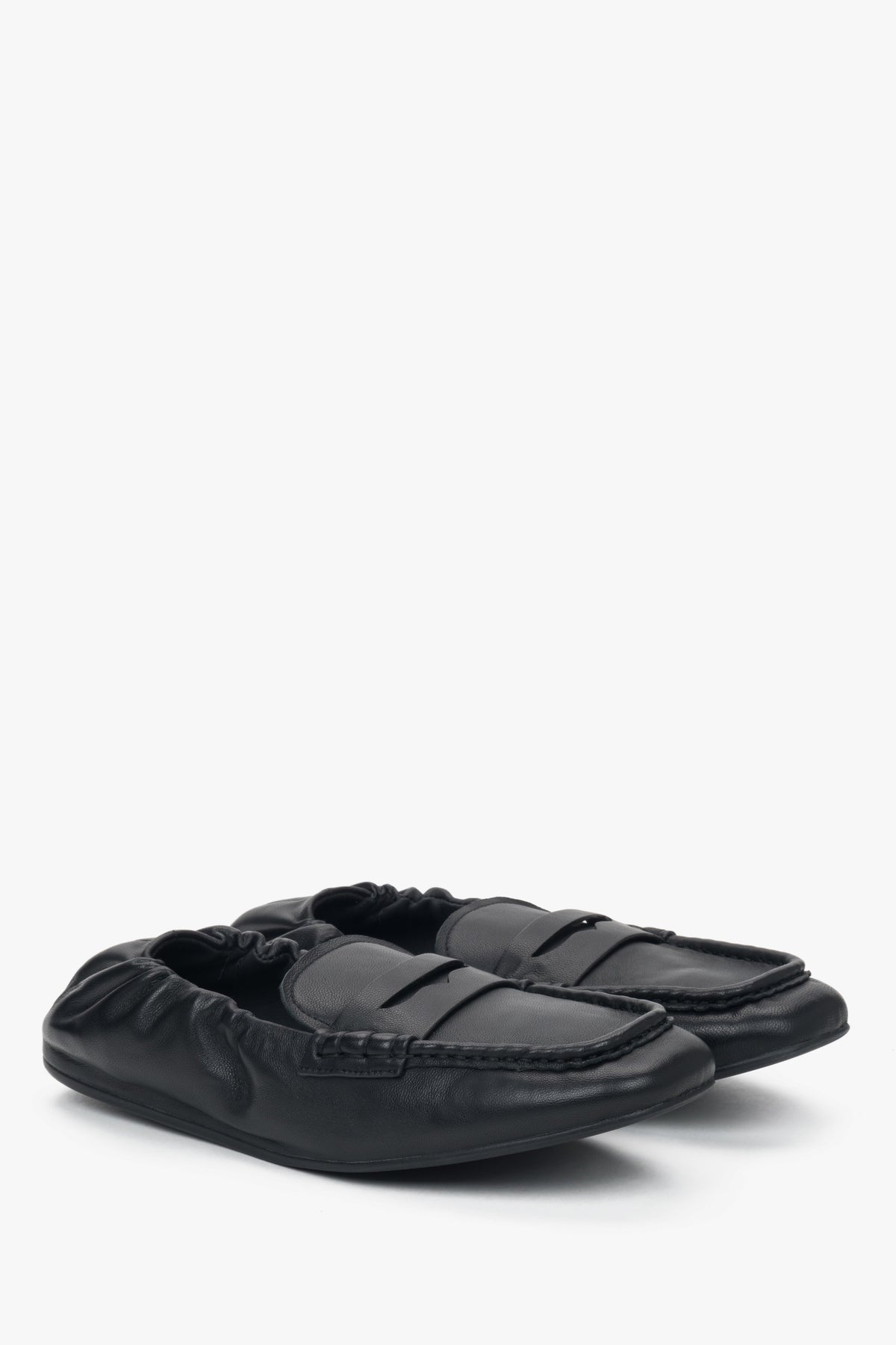 Elastic Black Women’s Loafers with Soft Heel Counter.