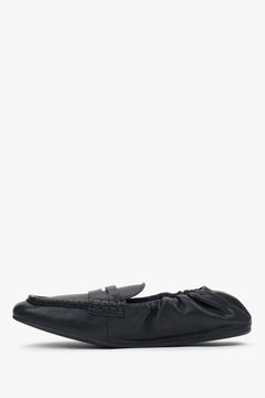Women’s elastic black loafers with a soft heel counter Estro.
