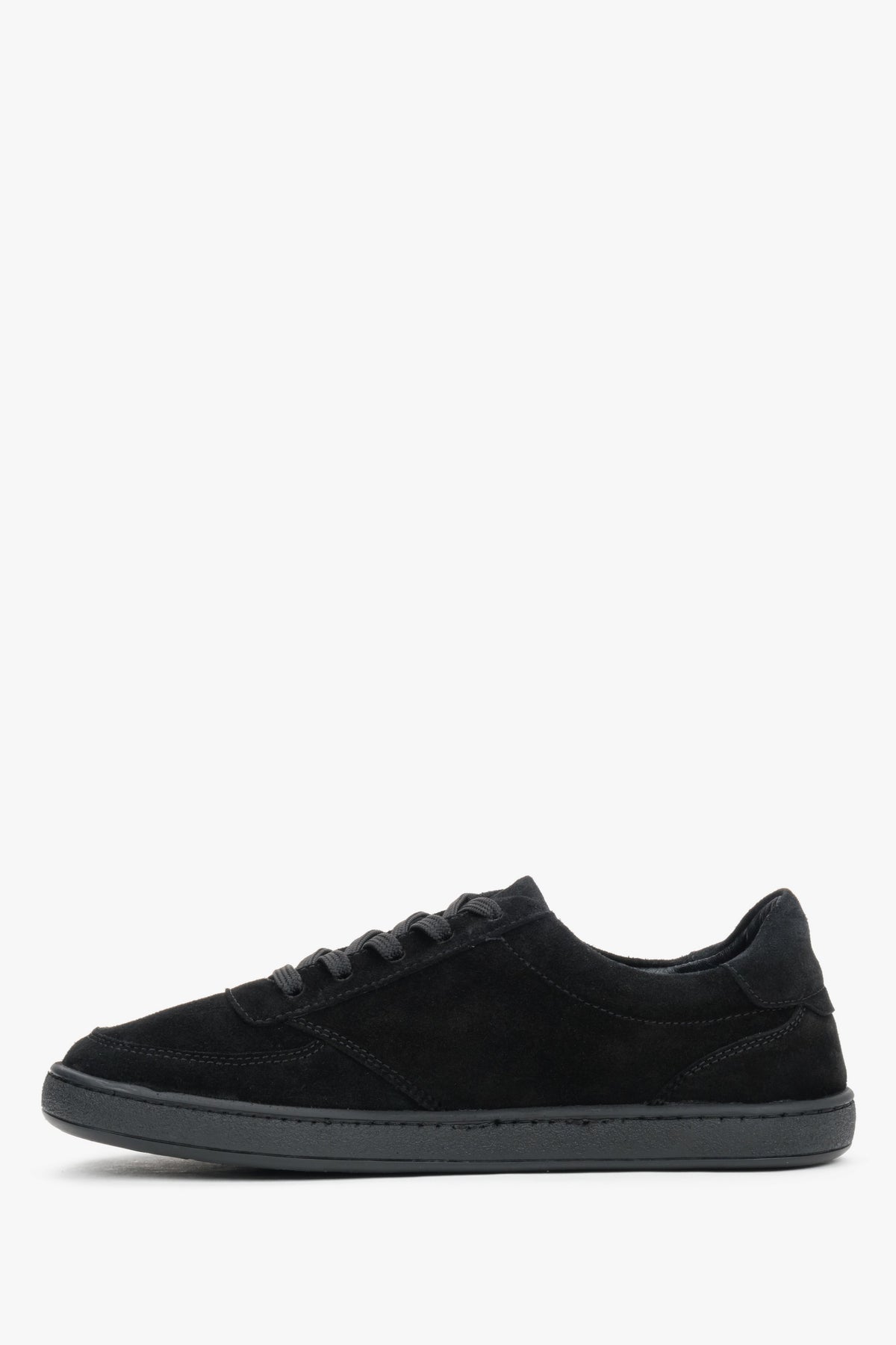 Black women’s barefoot shoes Estro made of flexible natural velour.