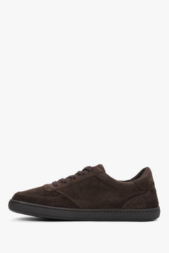 Dark brown women’s barefoot shoes Estro made of flexible natural velour.