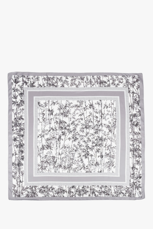 Women’s grey-and-white jungle-print scarf by Estro.