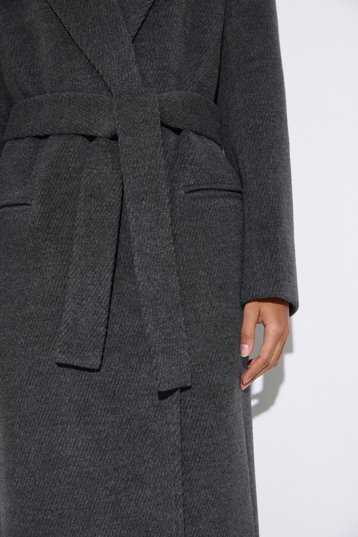 Grey wool-blend ankle-length women’s coat Estro.