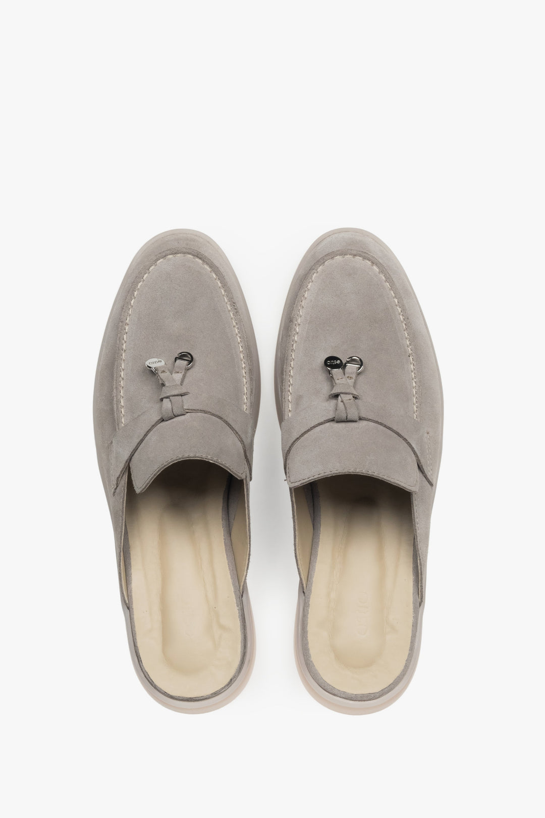 Estro women's mules, grey, made of soft Italian premium natural velour.