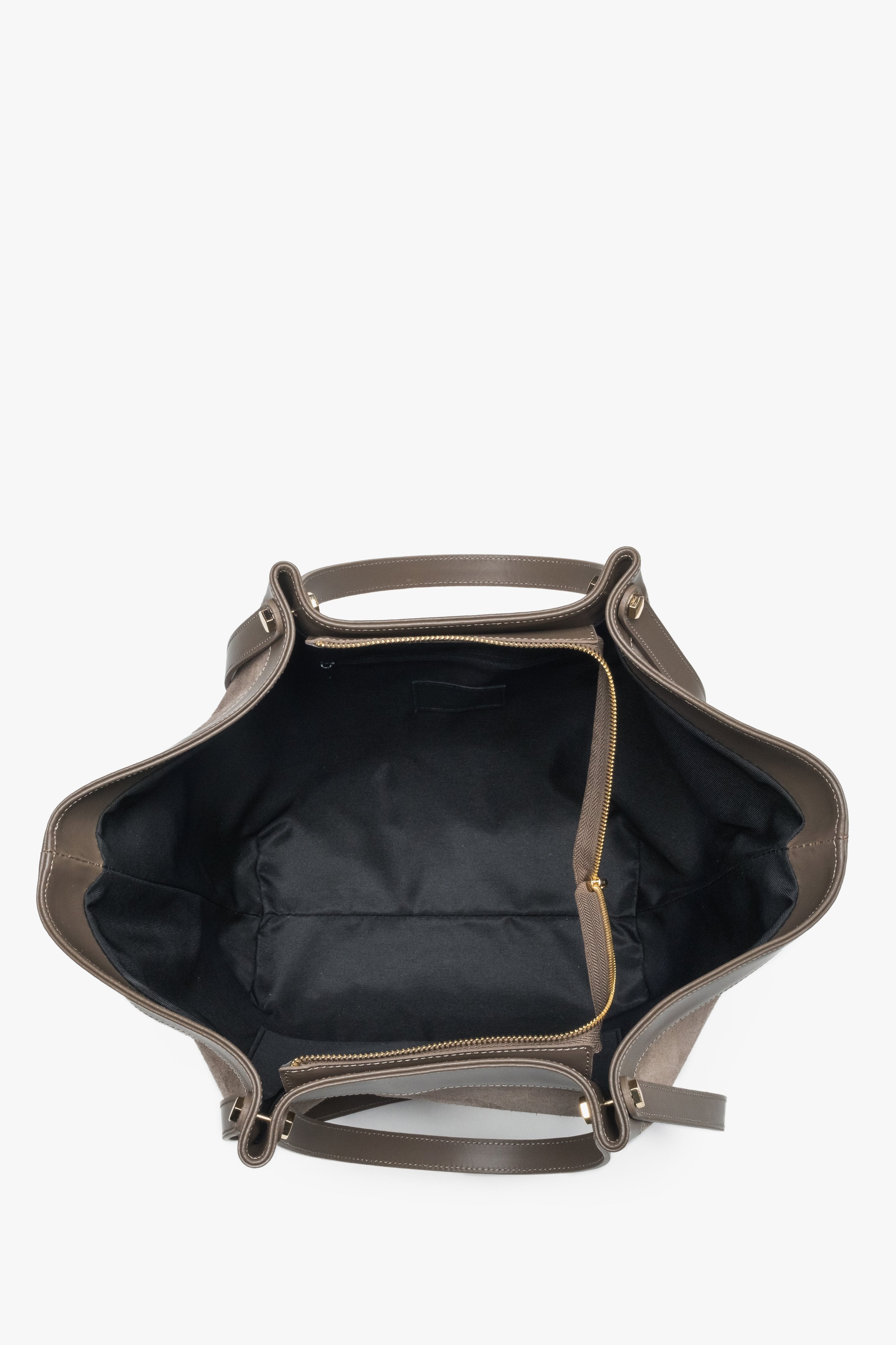 Grey women’s shopper bag by Estro, crafted from Premium Italian genuine velour.