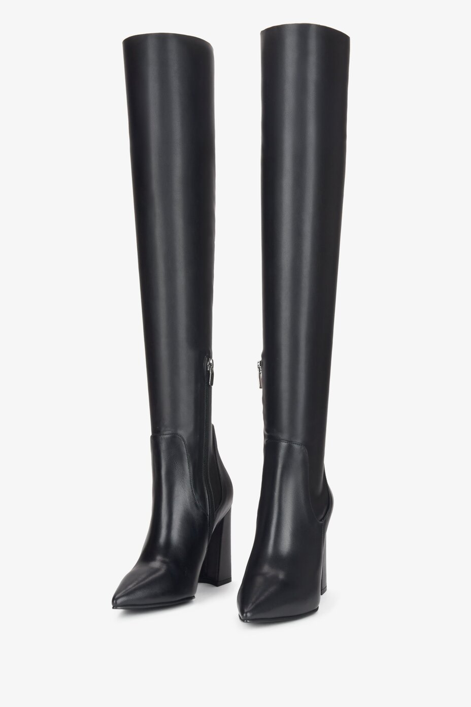 Black leather heeled knee-high boots Estro.