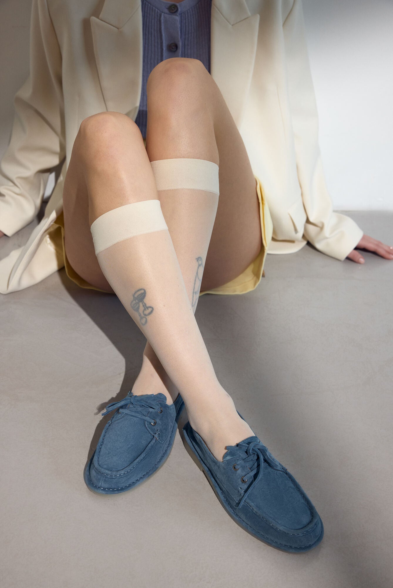 Women's Blue Nautical Style Velour Lace-up Loafers Estro ER00117143.