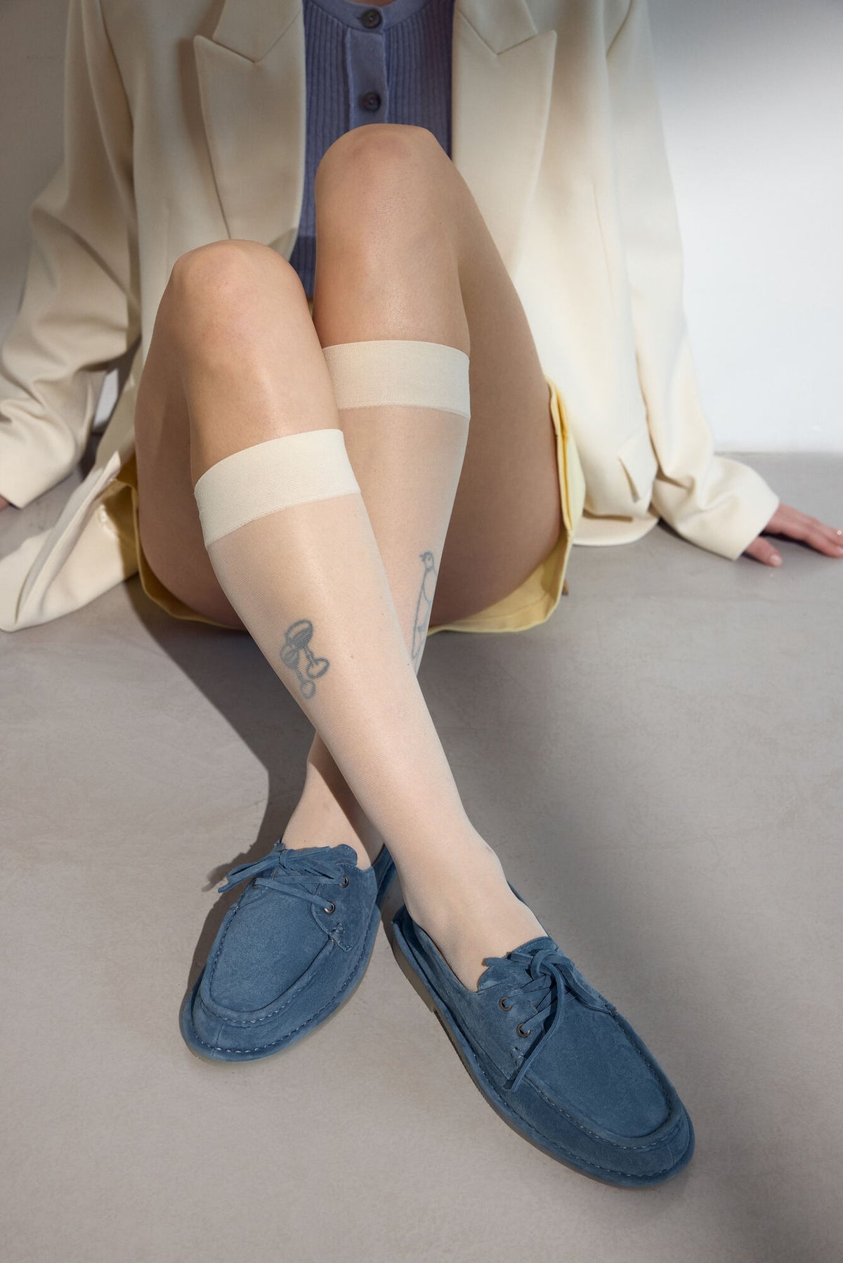 Women's Blue Nautical Style Velour Lace-up Loafers Estro ER00117143.