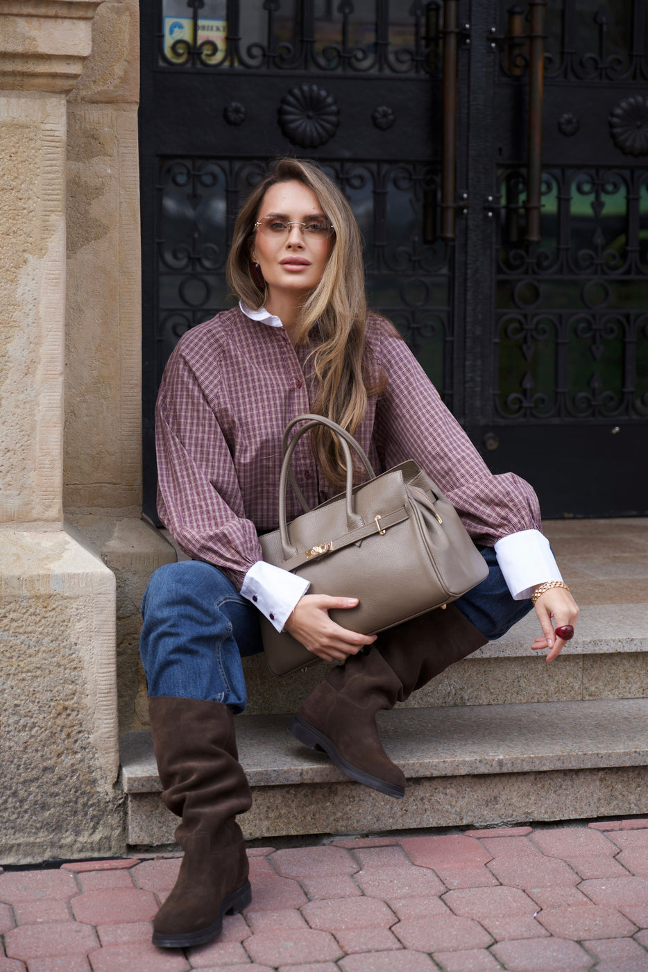 Estro - women's large brown handbag made of premium Italian genuine leather.