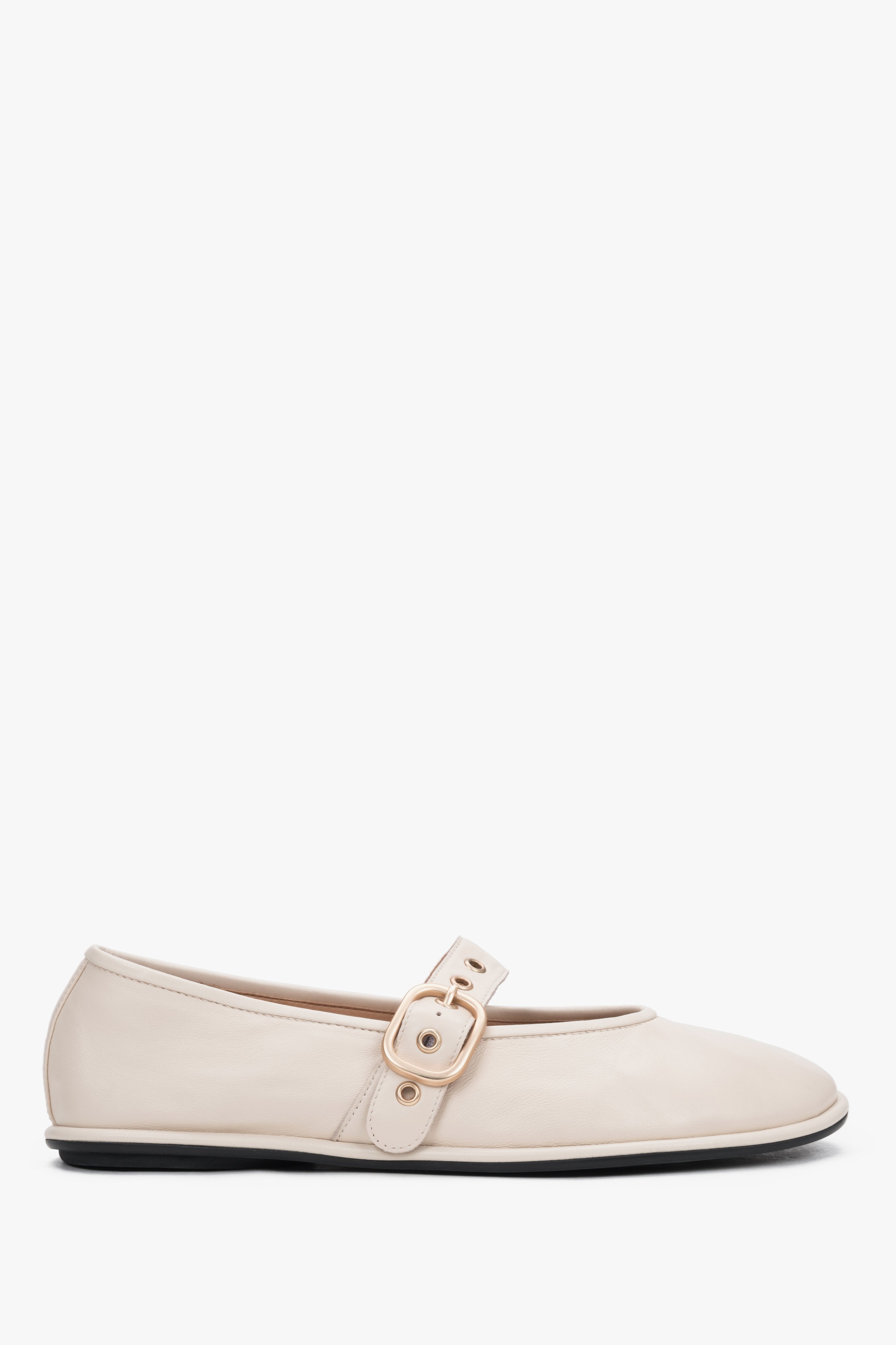 Women's light milky beige genuine leather Mary Jane ballerinas Estro, featuring a smooth, rounded front and a delicate strap with a gold buckle.