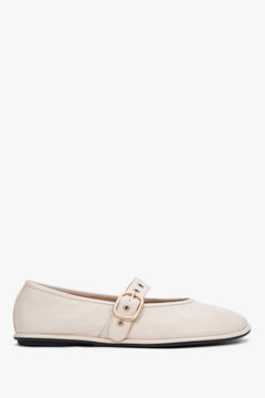 Women's light milky beige genuine leather Mary Jane ballerinas Estro, featuring a smooth, rounded front and a delicate strap with a gold buckle.