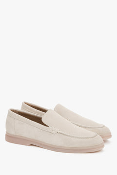 Elegant women’s loafers Estro made of premium light beige Italian velour.