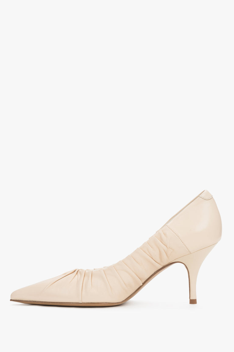 Guglielmo Rotta light beige leather pumps – perfect for quiet luxury and summer galas.