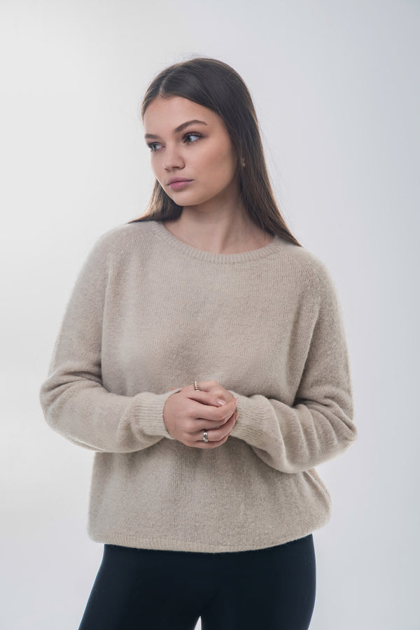 Women’s Light Beige Sweater with Alpaca Wool Blend Estro ER00118757.