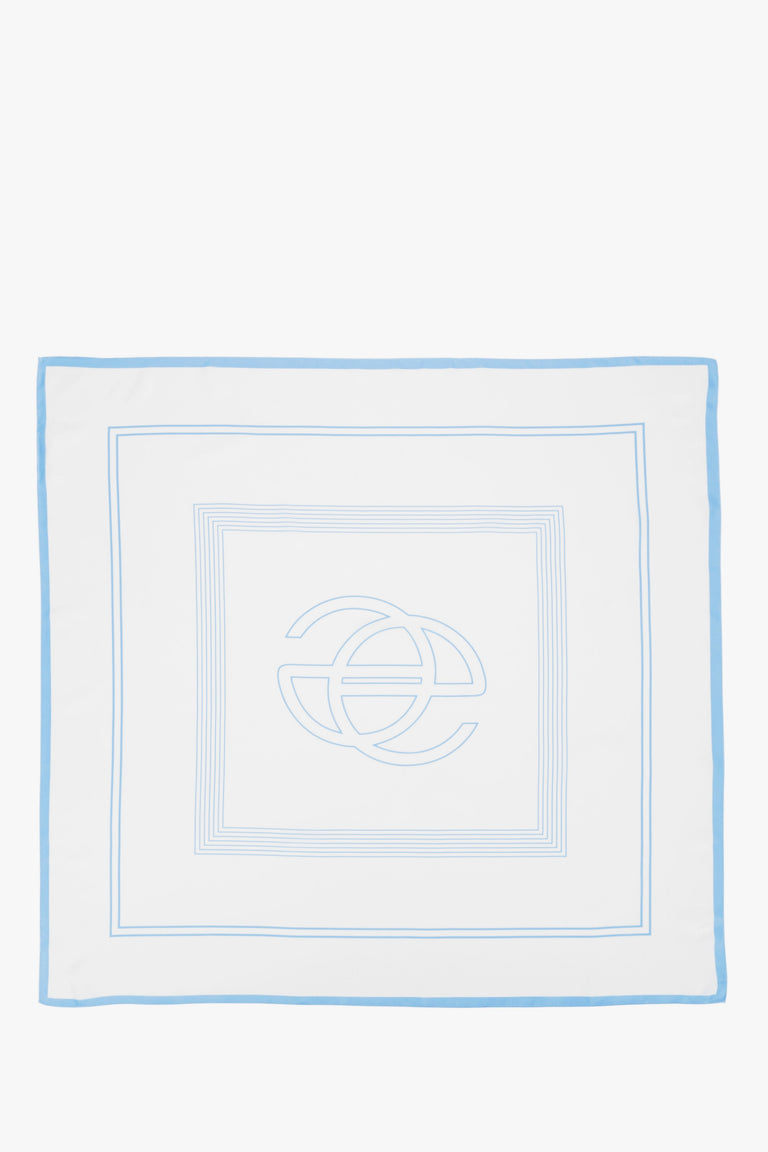 Women's light blue and white neckerchief with a subtle geometric pattern Estro – details.