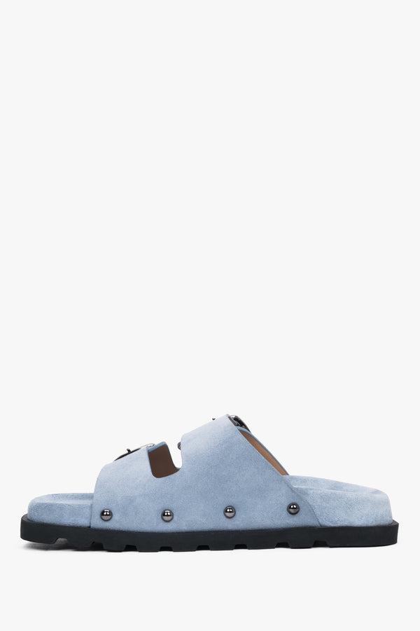 Light blue women’s natural velour slides with a silver buckle and studs, Estro.