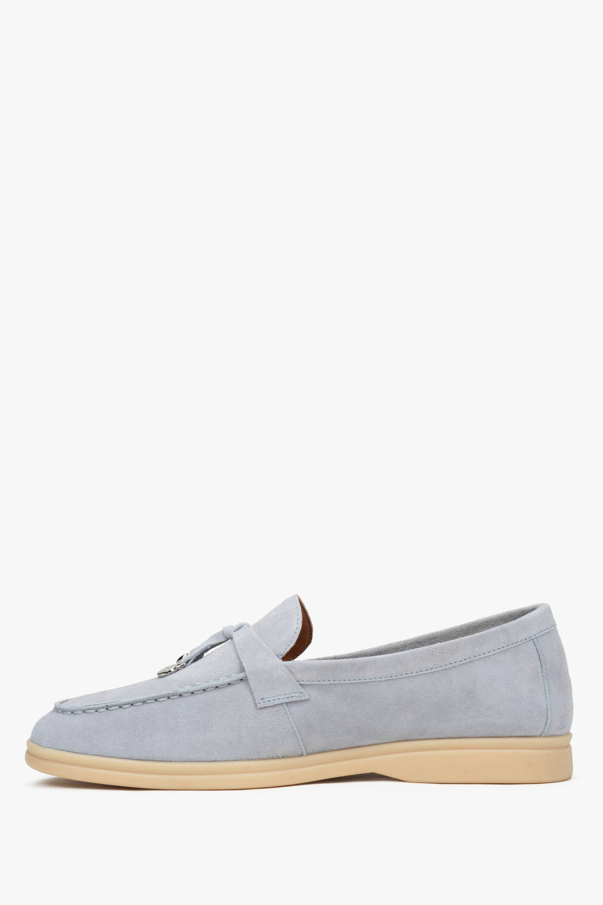 Women’s light blue loafers made of natural velour Estro.