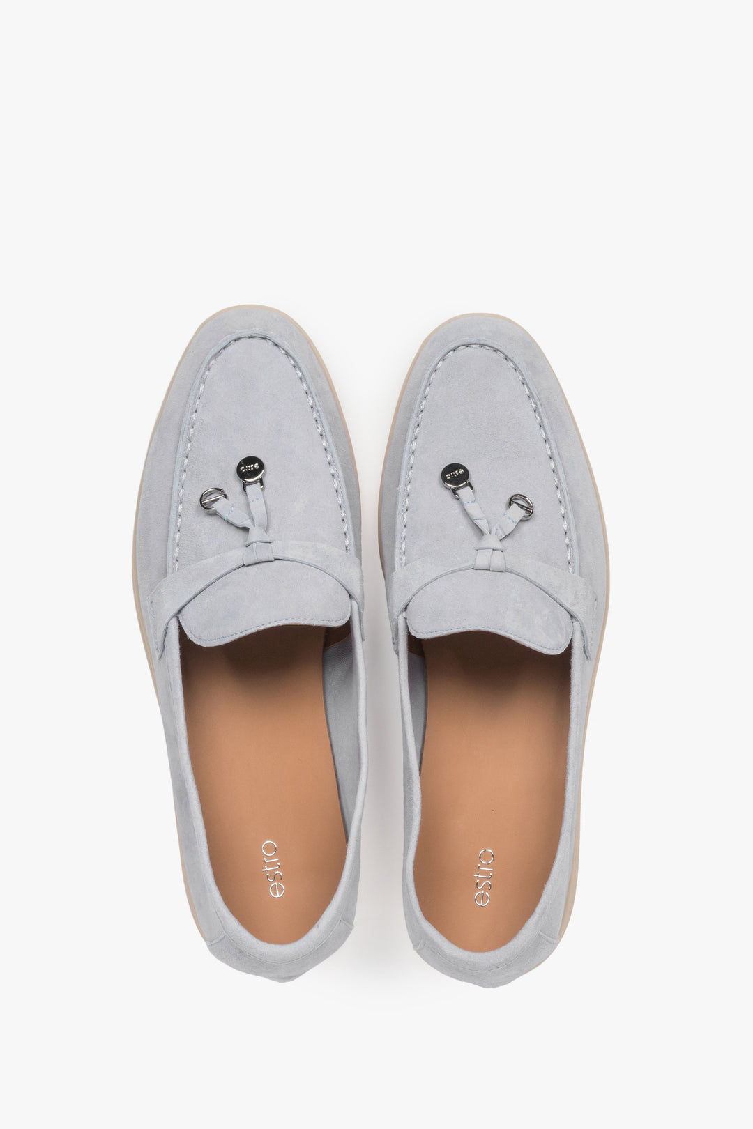 Estro women’s loafers, light blue, made of natural velour.