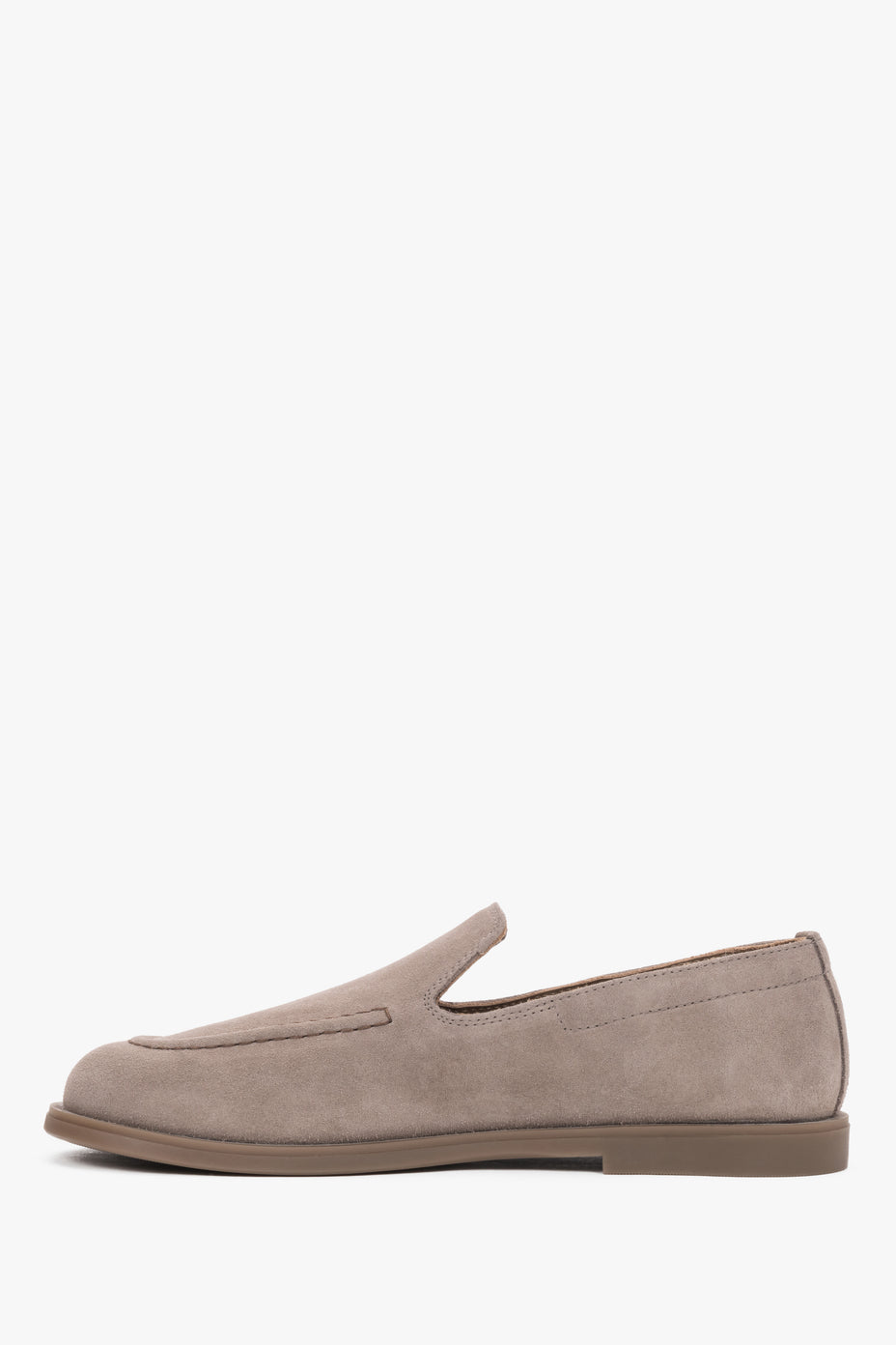 Side view highlighting the wide toe box for natural comfort and freedom of movement.