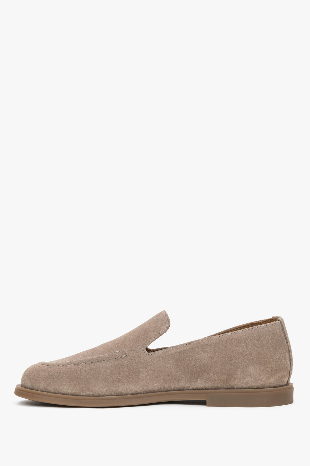 Side view highlighting the wide toe box for natural comfort and freedom of movement.