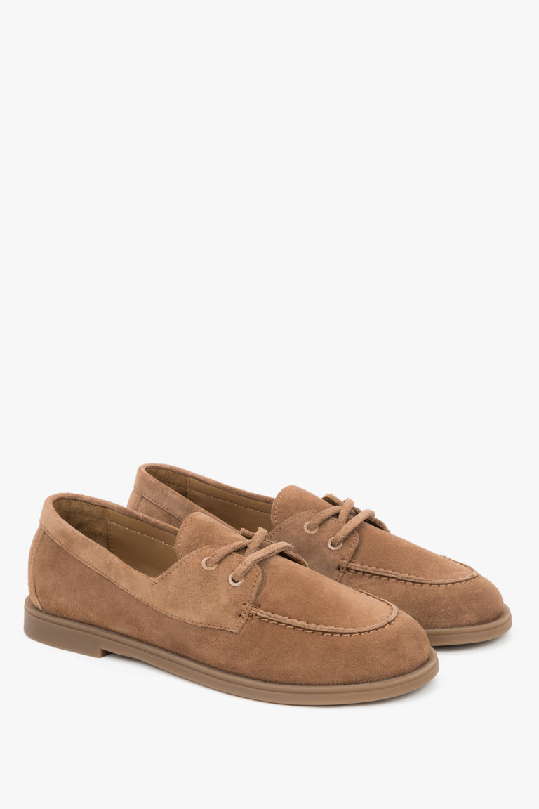 Women’s light brown nautical-style loafers made from premium genuine Italian velour.