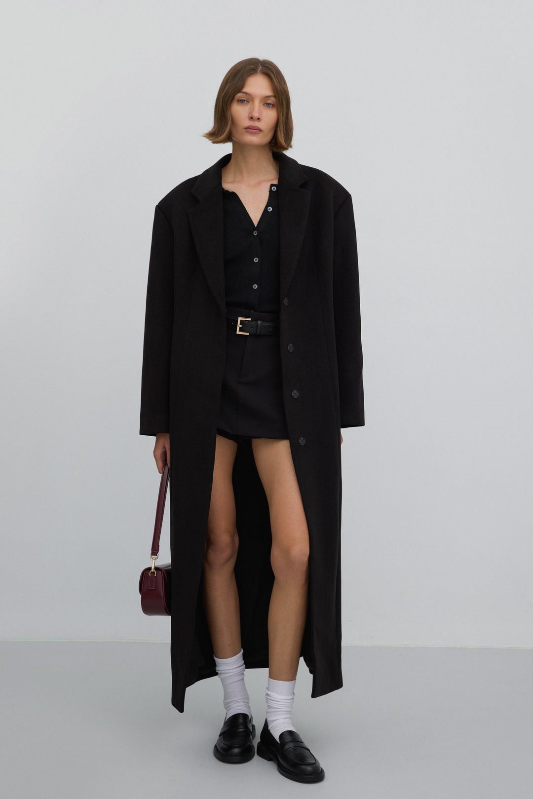Women's Long Black Coat with Classic Cut Tied at the Waist Estro Estro ER00117927.
